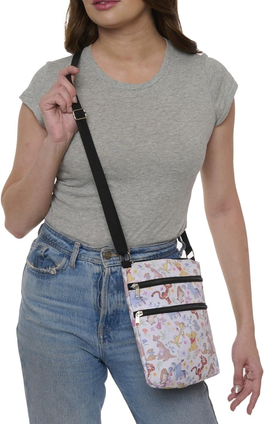 Disney Crossbody Bag Winnie the Pooh Travel Passport (Pooh and Friends, Beige)