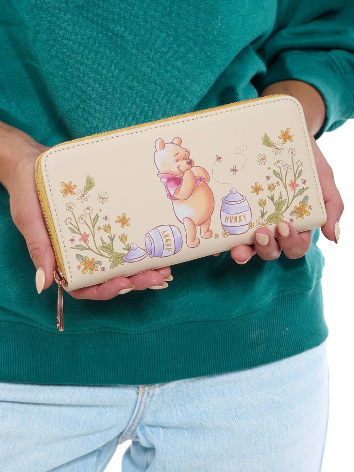 Loungefly Disney Winnie the Pooh Wallet Zip Around Clutch